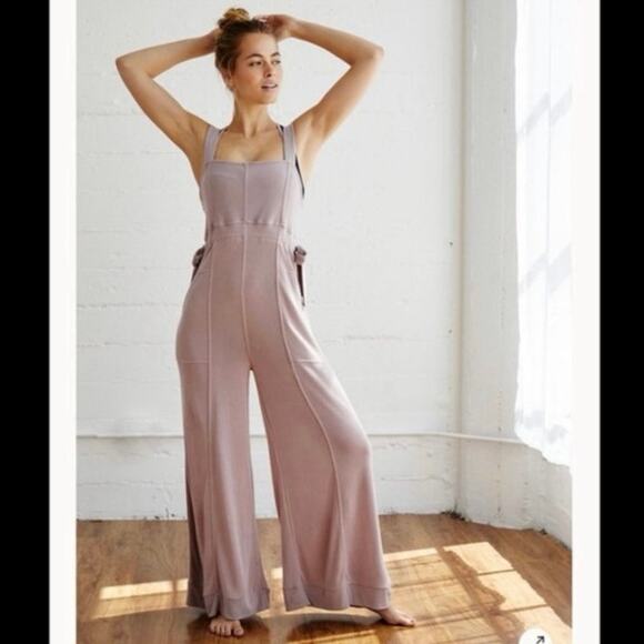 FREE PEOPLE MOVEMENT Taupe Cinch Waist Wide Leg Comfy Sleeveless Jumpsuit XS - Picture 1 of 11